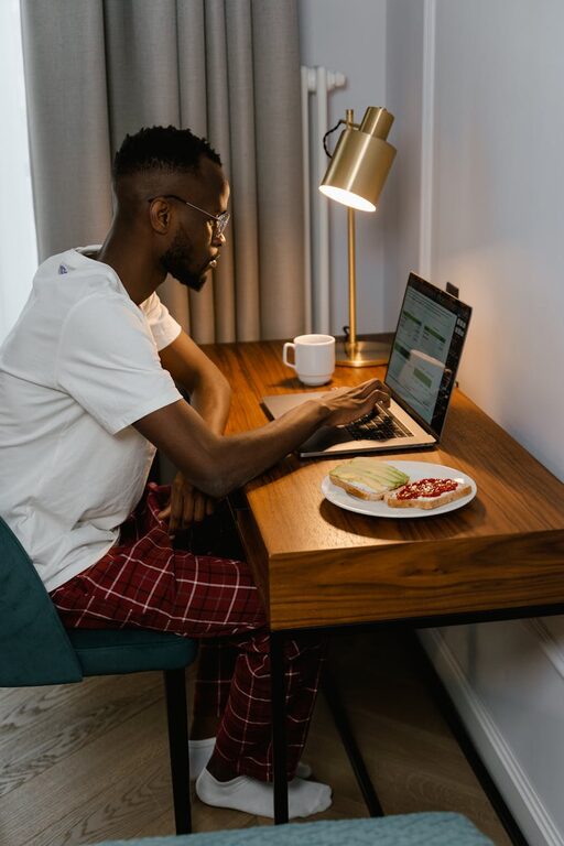 Simple Routines to Start and End Your Workday Effectively